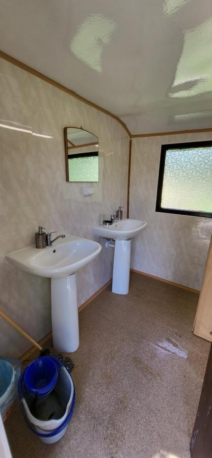 Altana Letnia Nr2 - Herbergerowka Na Wsi Glamping Sloszow